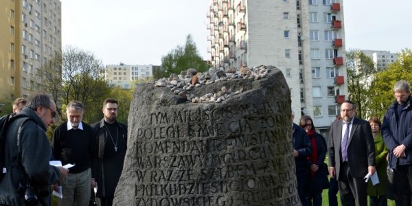 Marsz modlitwy Szlakiem pomników Getta Warszawskiego