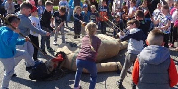 Wielkanocny zwyczaj czy festiwal agresji?