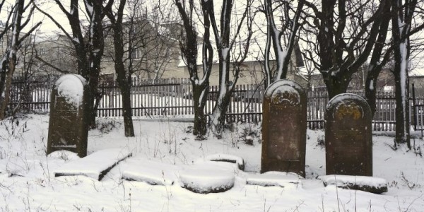 Rohatyn’s new Jewish cemetery in winter. Photo © RJH.