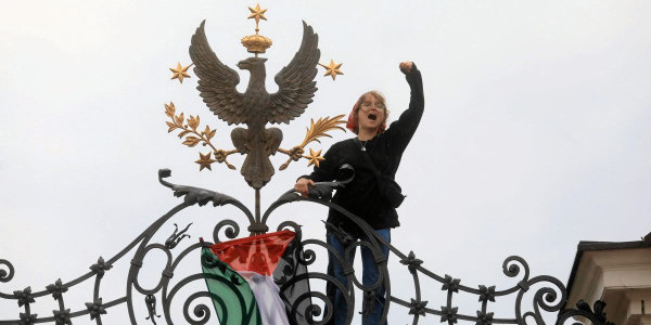 Protest studentów na Uniwersytecie Warszawskim przeciwko wojnie w Strefie Gazy, 13 czerwca 2024 r.