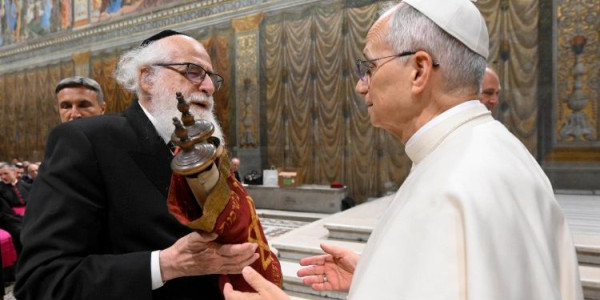 Uroczystość upamiętniająca kard. Hossu z udziałem przedstawicieli wspólnoty żydowskiej   (@Vatican Media)