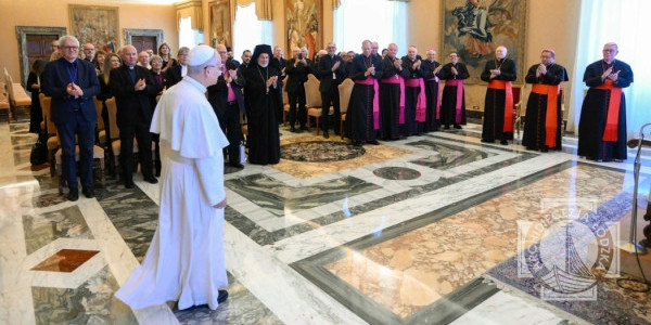 <p><i>Leone XIV 2025.11.06 Membri del Comitato Congiunto del Consiglio delle Conferenze Episcopali d'Europa, del Consiglio Ecumenico delle Chiese e Rappresentanti delle Chiese Cristiane d'Europa</i></p>