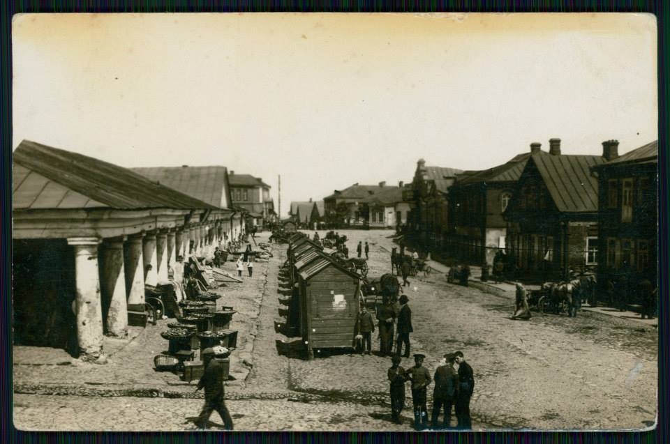 2020-11-forgoten-shtetl.jpg